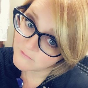 Meet your Posher, Stephenie